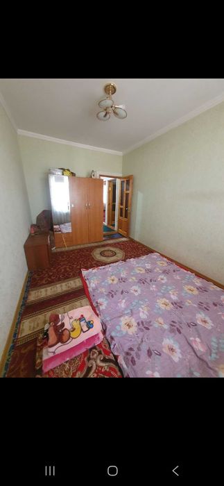 5 мкр 3 каватда 3 хонали квартира сотилади