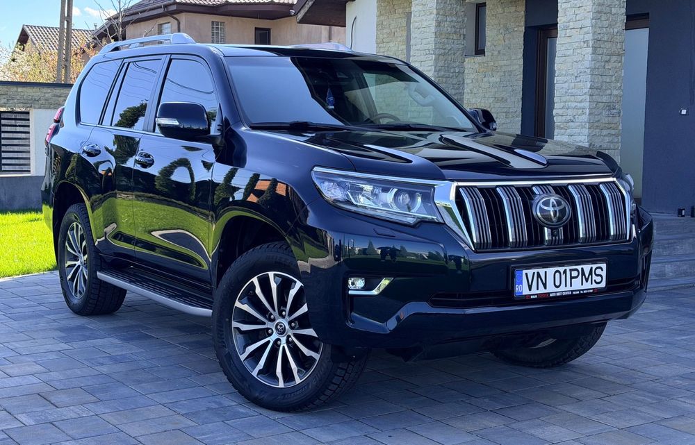 Toyota Land Cruiser Toyota Land Cruiser - echipare full