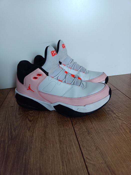 Nike Jordan Max Aura 3