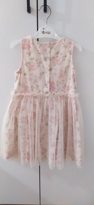 Нежное платье на девочку