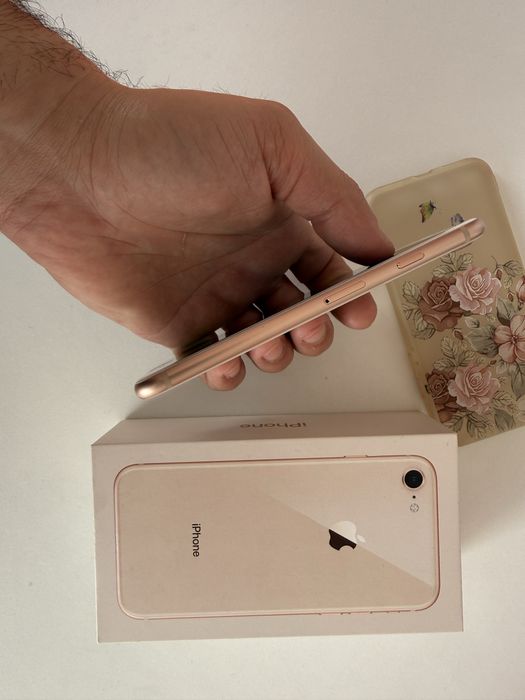 Iphone 8 / baterie 100%/ rosegold