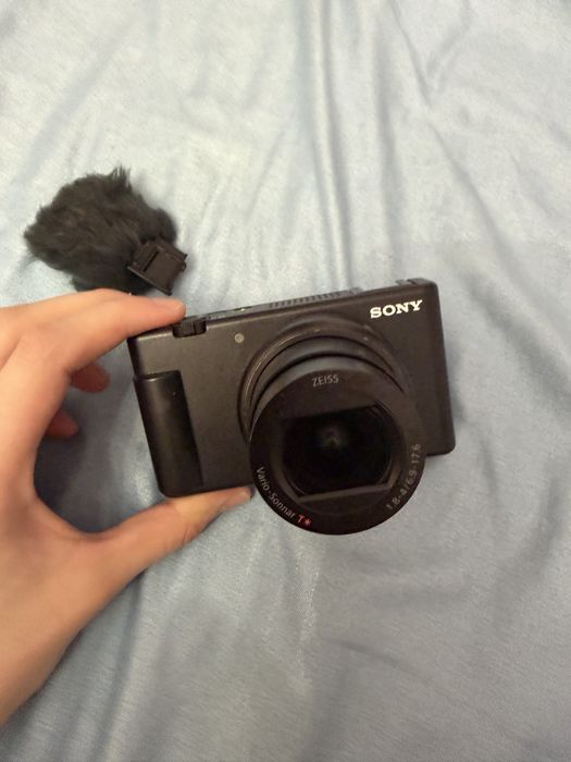 камера sony zv1m2