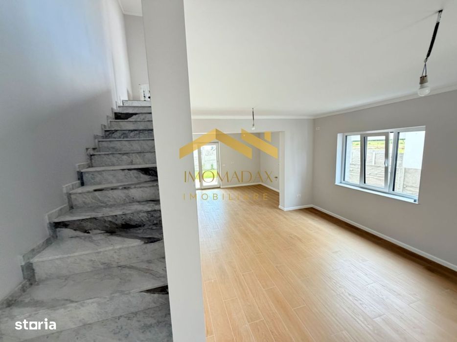 Bucovăț-Duplex 4 Camere-La Cheie