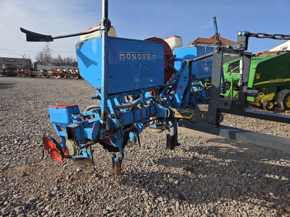 Semanatoare Porumb Monosem PNU 4 sire