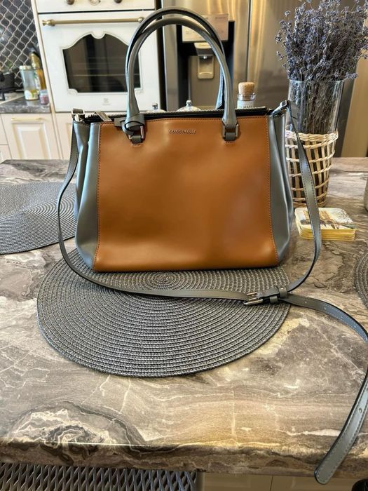 Genți Coccinelle și Marella