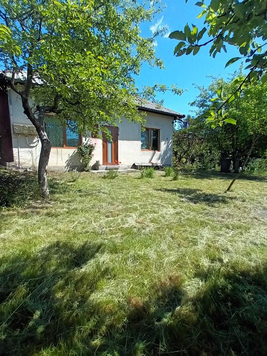Particular, vand casa Campulung str Muzeul Fundeni