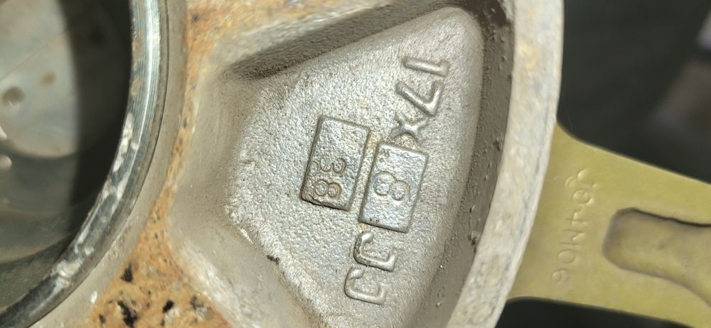 Продам диски 114.3×5 , шинами 225×65r16