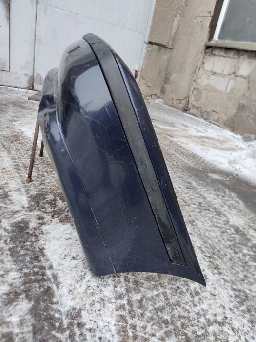 Продам задний бампер  БМВ Е39