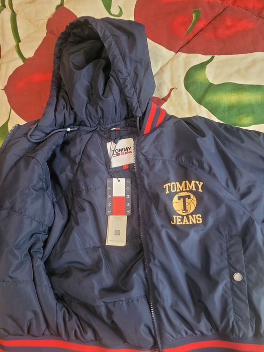 Geaca Tommy hilfiger 100% originala fete-S