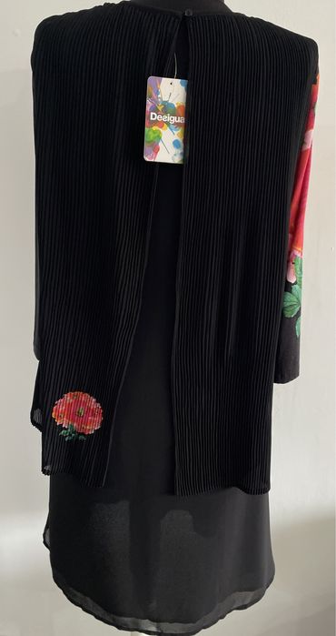 Rochiță nouă cu etichetă