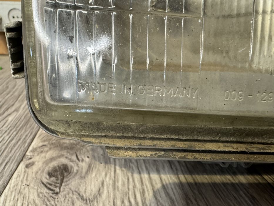 Фары на Мерседес 124 дорест