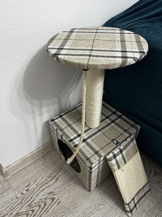 Vand ansamblu de joaca pentru pisici