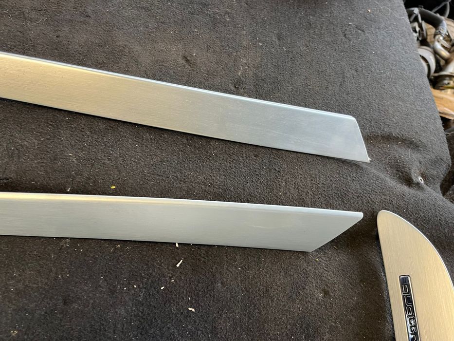 Интериорни ласни Ауди AUDI A6 C6 4F драскан алумин ном 12