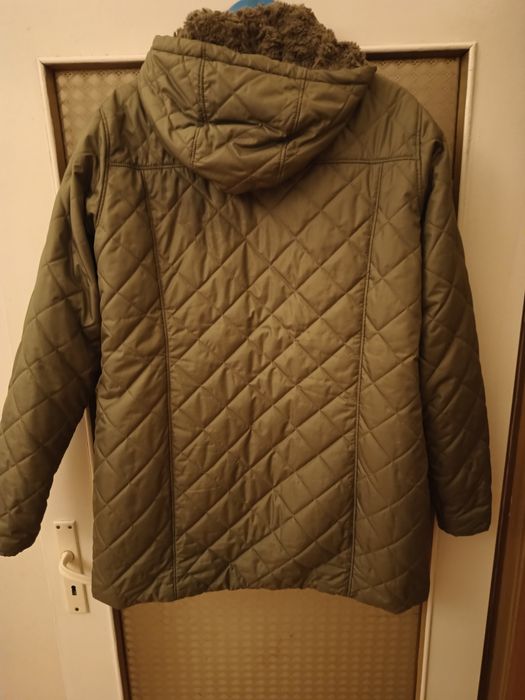 Топло зимно дамско яке.