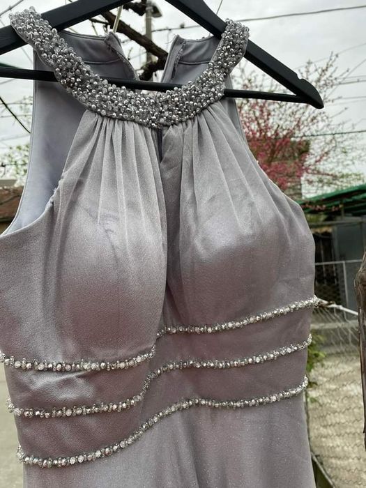 De vânzare rochie de seara și rochie de zi!