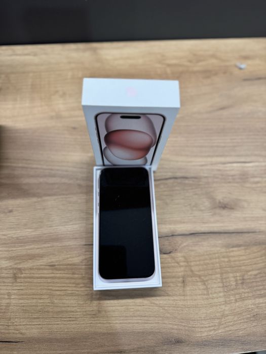 iPhone 15, 128 GB