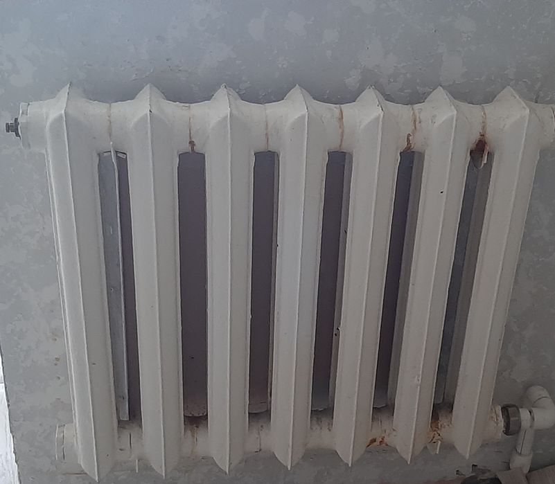 Продам батарея в хорошем состояние