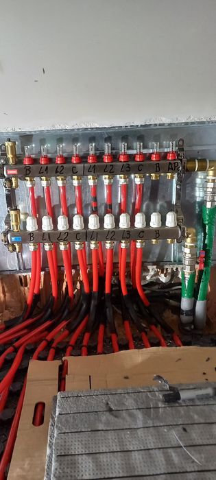 Instalator, instalații sanitare și termice