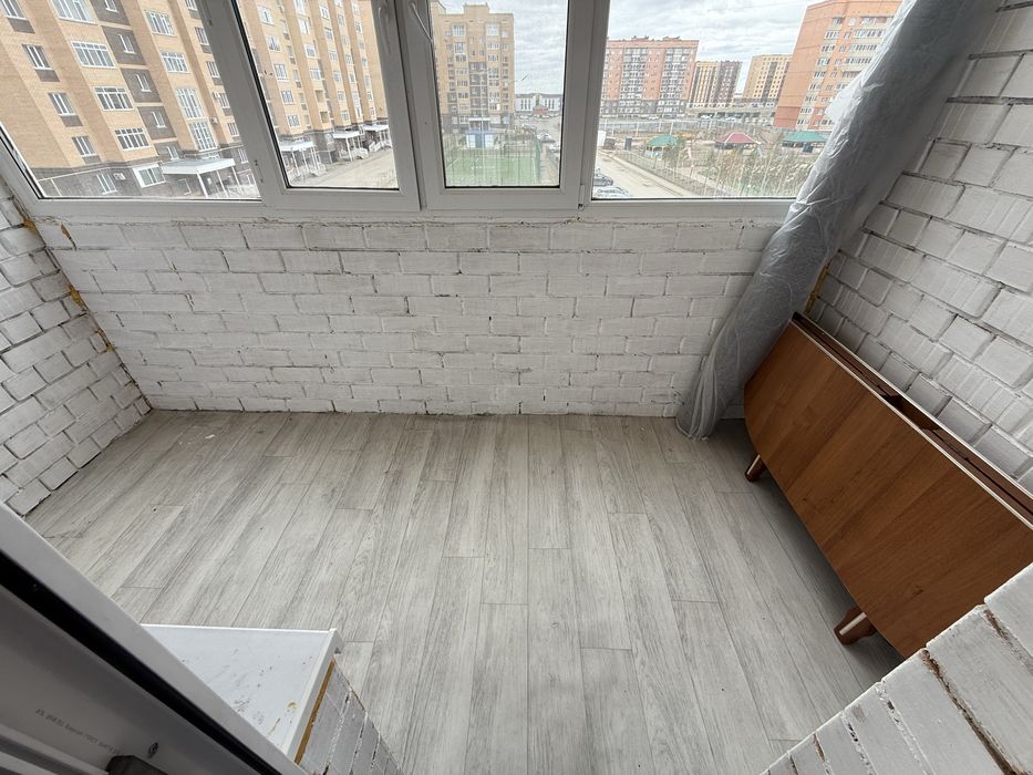 Продам Линолеум на балкон .