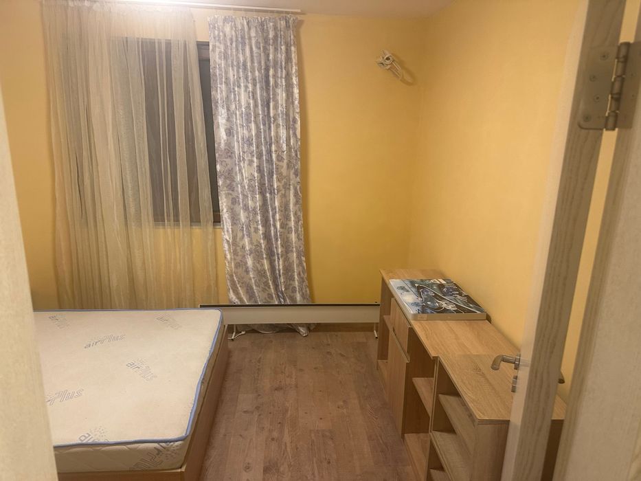 Дава се под наем Тристаен апартамент в Варна, Бриз - 110 кв.м за 102 € - Снимка #8
