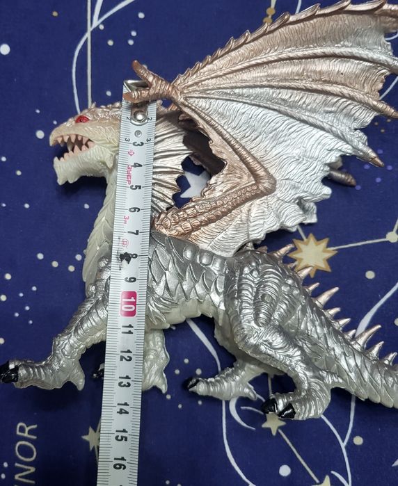 Дракон фигурка серебристый