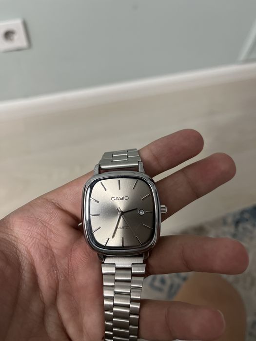 Часы Casio серебро