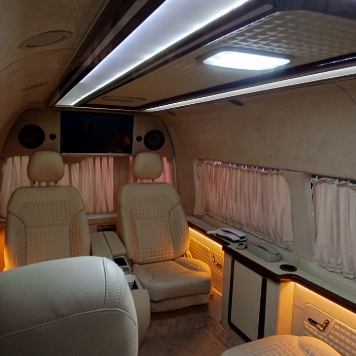 Toyota Hiace sotiladi