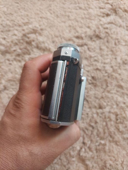 Aparat foto pe film,model vintage praktica kw