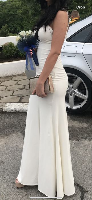 Продавам балната си рокля