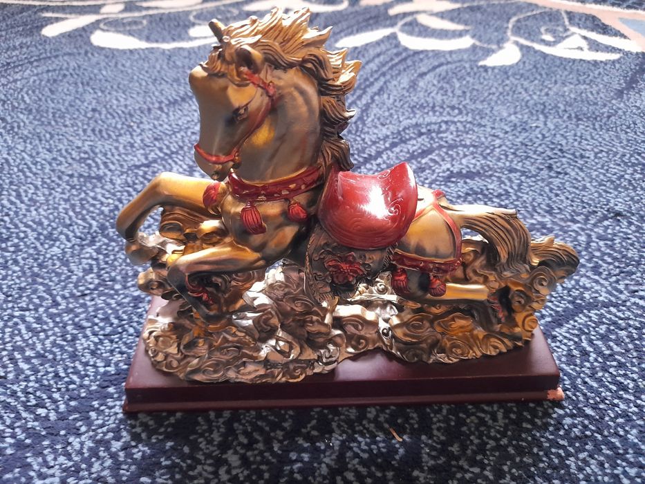 Сувенир лощадь .