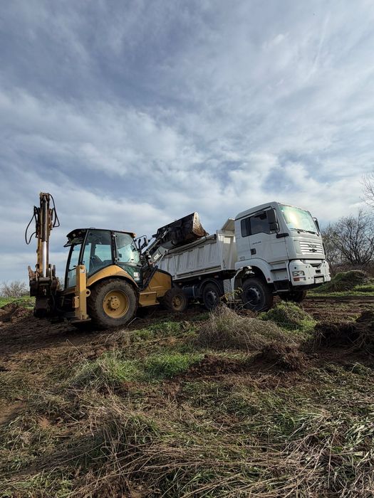 Nisip. Pietriș, Balastru etc. cu 8x4