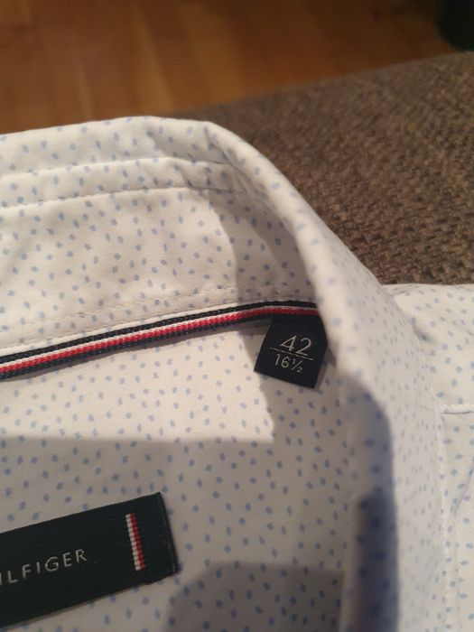 Vand camasa barbati originala Tommy Hilfiger marimea 42