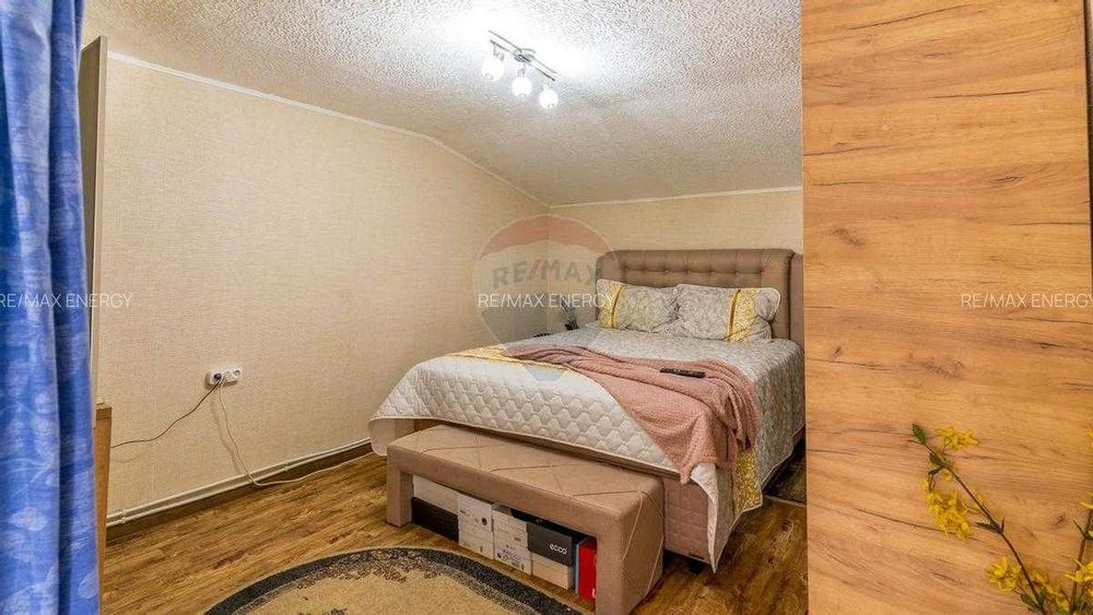 OCAZIE  Casa de vacata in DEALU NEGRU judetul Cluj DE VANZARE