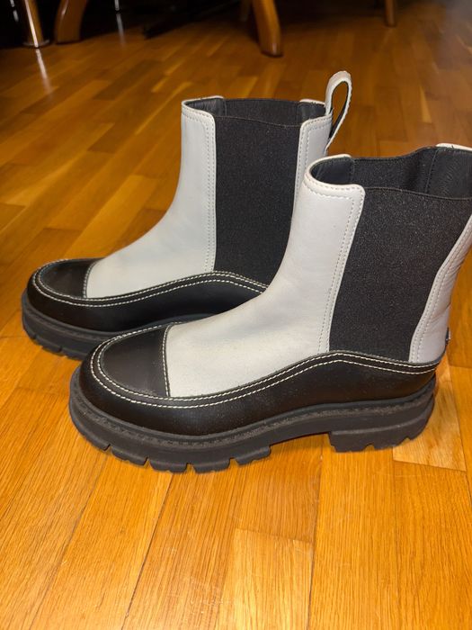 Emporio Armani дамски боти