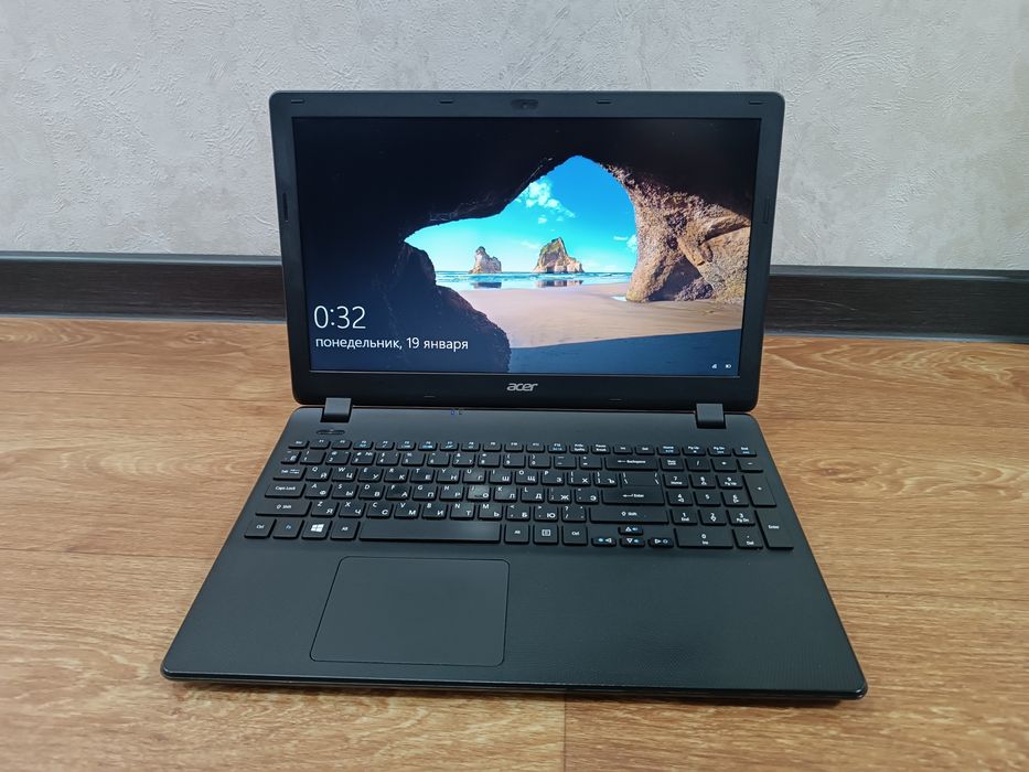 Ноутбук ACER Extensa Windows 10.