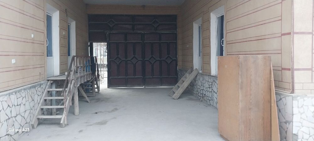 Навбахор янги кургонда ховли