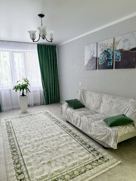 Сдам квартиру двухкомнатную, район Космос