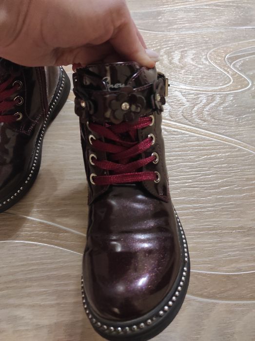 Продам детскую весеннюю обувь