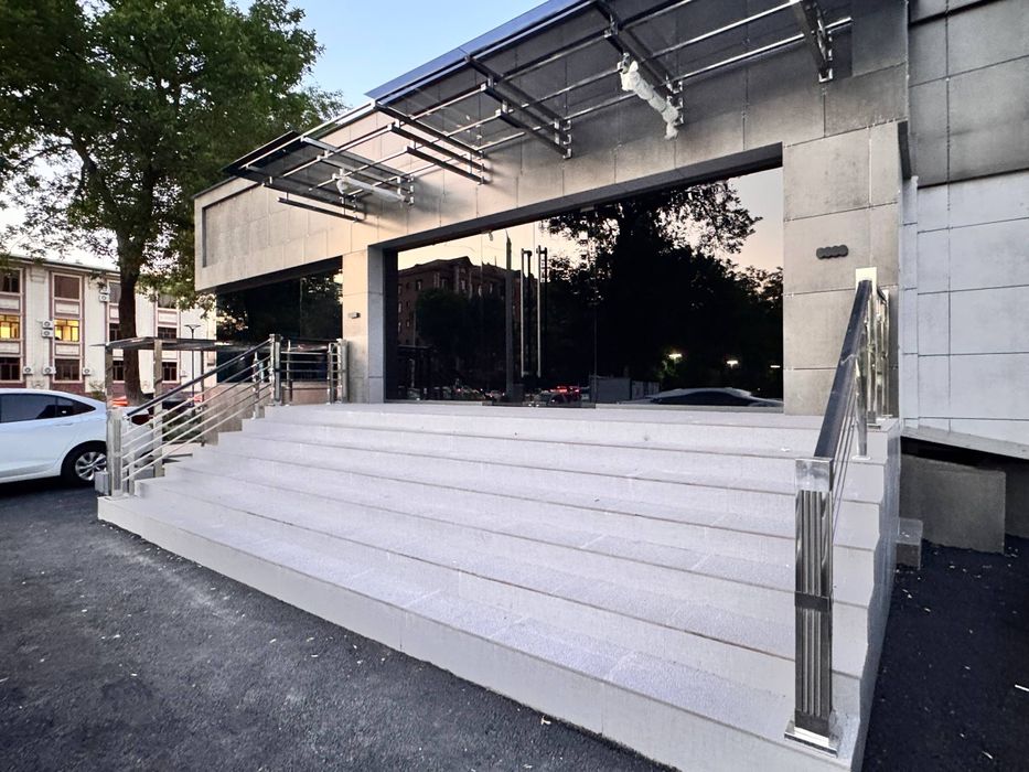 Первая линия! Нукусская! Своя!