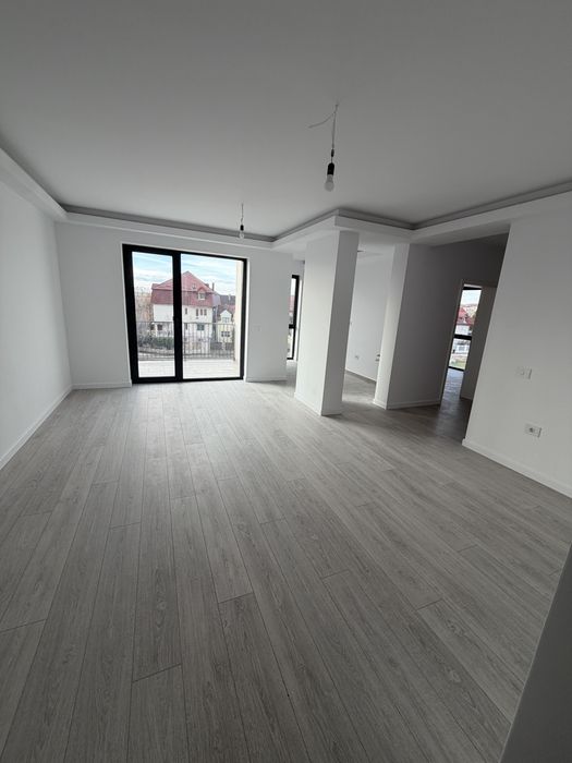 Apartamente de vanzare cu 2 si 3 camere