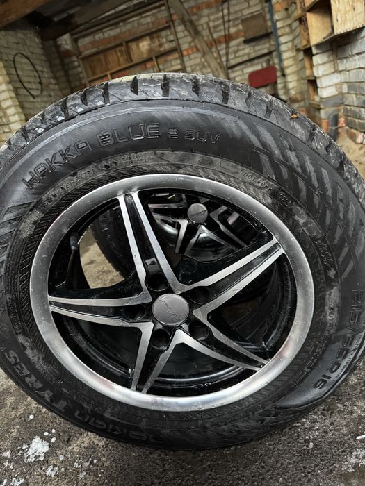 Продам диски с летней резиной 215/65/16