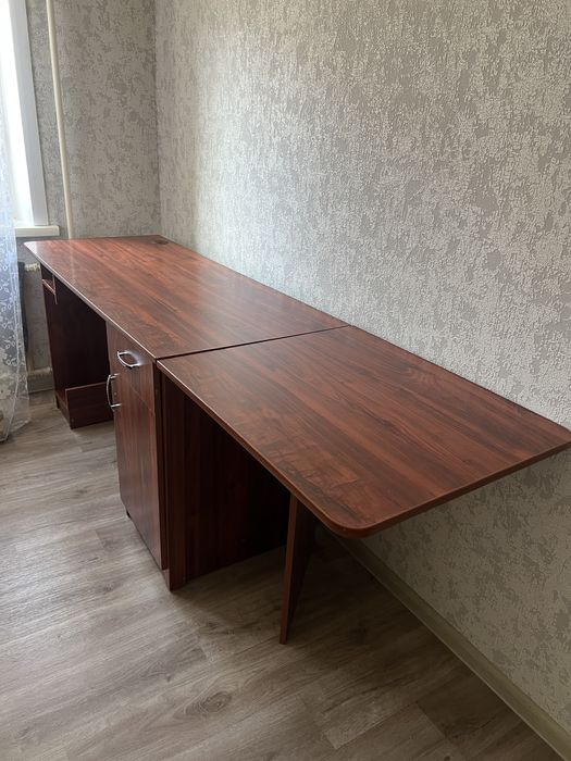 Стол компьютерный, письменный