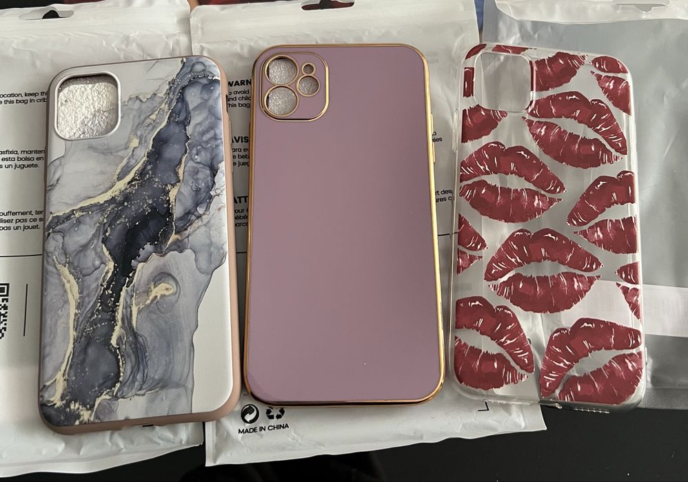 Кейсове за Iphone 11