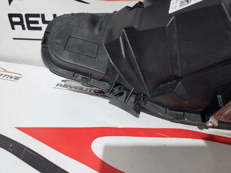 Far dreapta led Renault Clio 5 Facelift dupa 2023 cod 260103507R