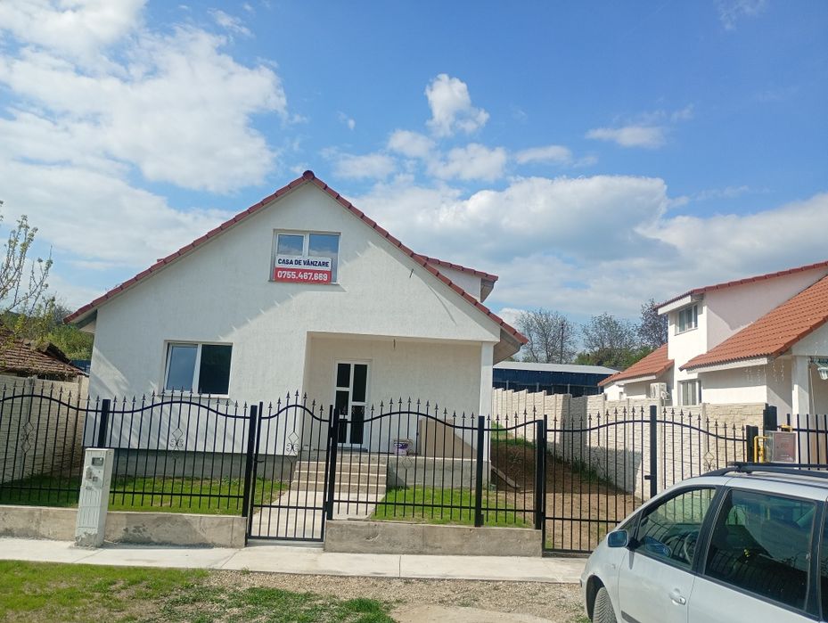 Casa noua d vanzare in com Vinga jud Arad
