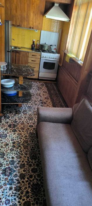 Коракамишда 3 хонали уй ижарага берилади