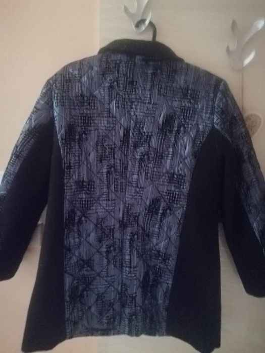 Яке, почти ново, елегантно и модерно