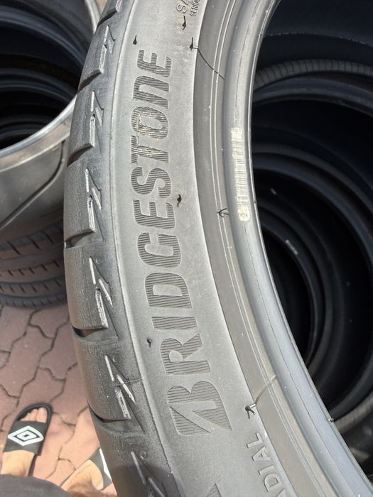 Set anvelope Brigestone 225/40/18