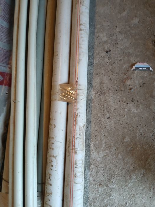 Трубы пластиковые продаётся новые