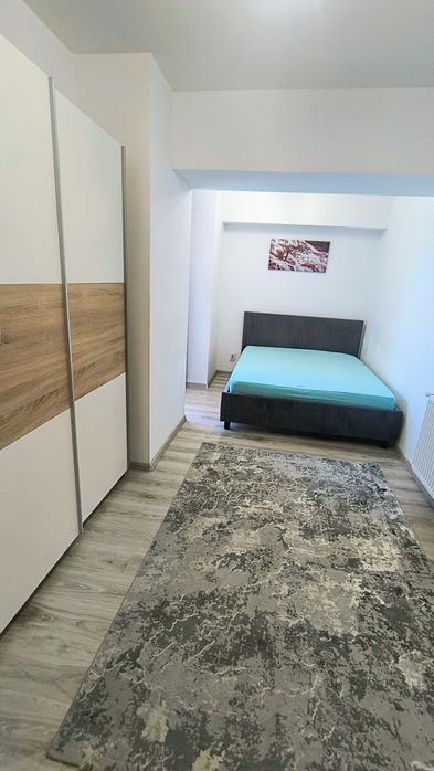 Închiriez studio / garsonieră  Craiovița Bld Dacia